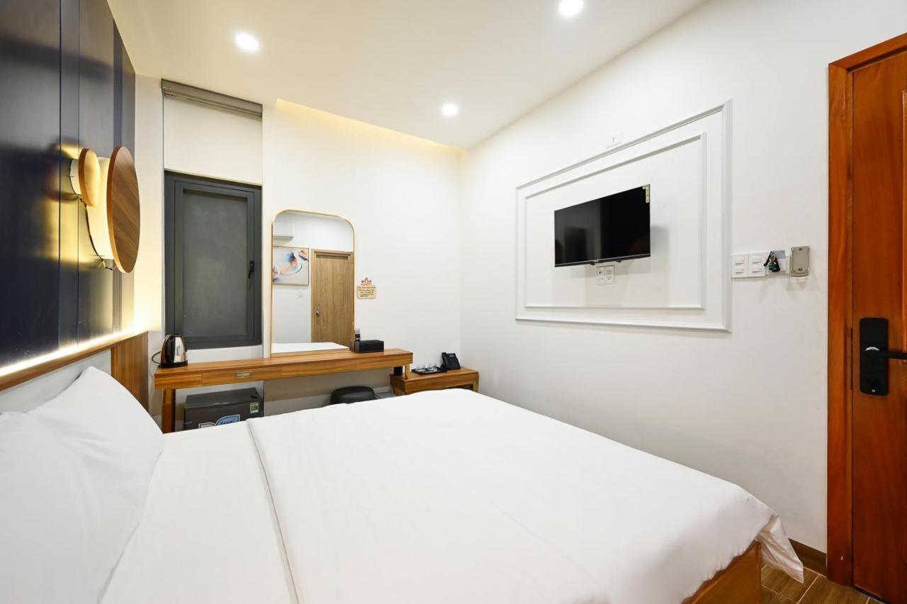 Lotus Airport Hotel Saigon 胡志明市 外观 照片